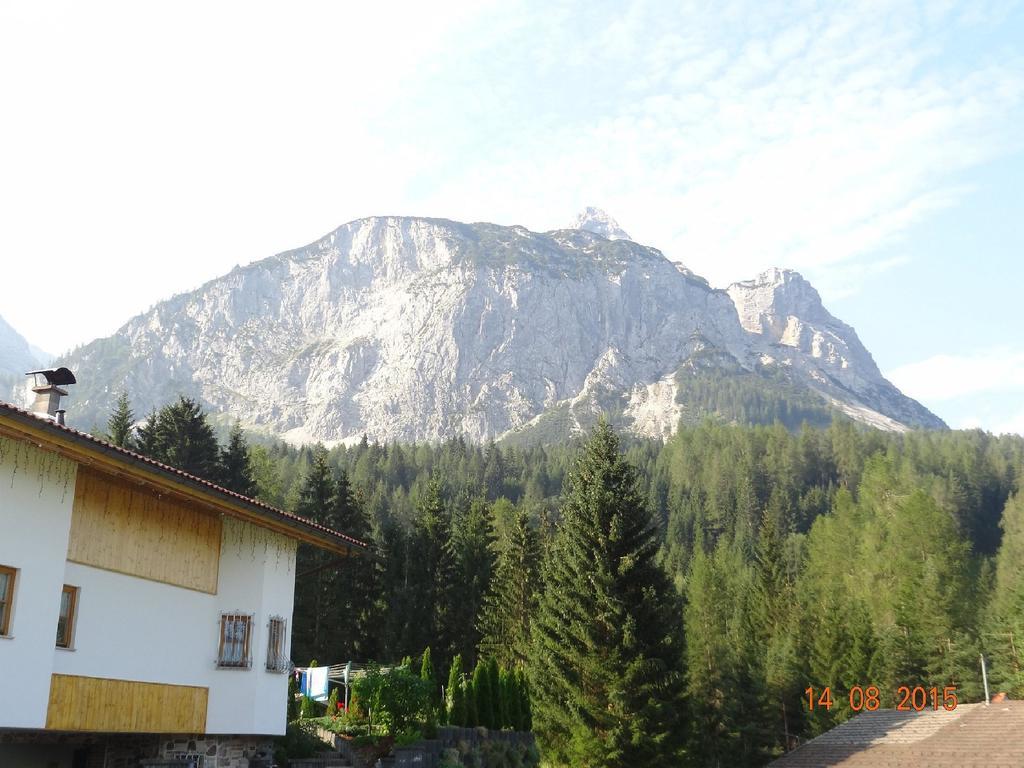 Alpen-Chalet Ehrwald Exteriör bild