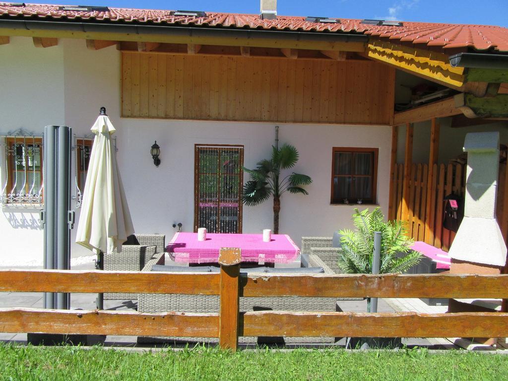 Alpen-Chalet Ehrwald Exteriör bild